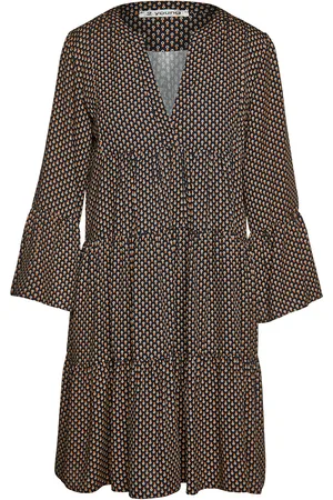 Conquista Womens Print Gathered Seams dress with Bell Sleeves - - Size Medium