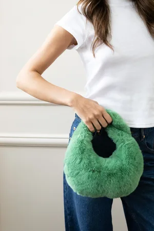 SVNX Womens Faux Fur Soft Grab bag in - One Size