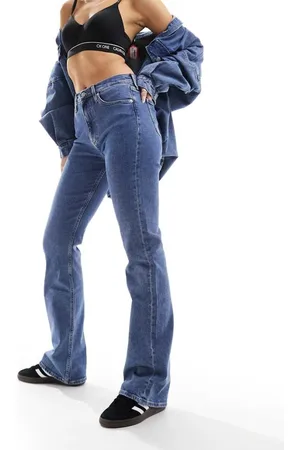 Calvin Klein Womens authentic bootcut flared jean in mid wash- - Size 30W/32L
