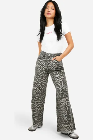Boohoo Womens Petite Straight Leg Jean - Size 8 UK
