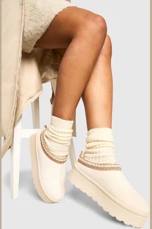 Boohoo Womens Embroidered Detailing Platform Slip On Faux Fur Lined Mules - - Size UK 7