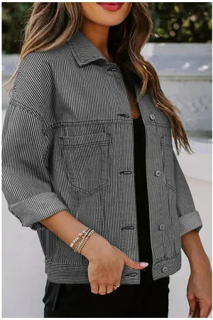 Azura Exchange Womens Stripe Washed Oversize Pocketed Denim Jacket Cotton - Size Small
