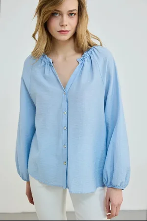 Gusto Womens Relaxed Fit Blouse - - Size Large