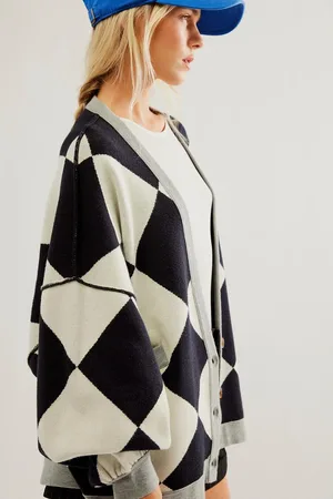 Azura Exchange Womens Colorblock Drop Shoulder Buttoned Loose Cardigan Viscose - Size Medium