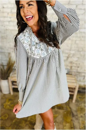 Azura Exchange Womens Stripe Floral Patchwork Tied V Neck Shift Long Sleeve Mini Dress Cotton - Size Small