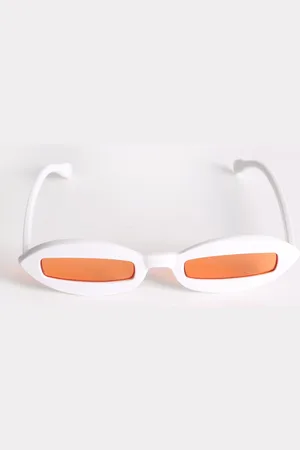 SVNX Slim Oval Retro Sunglasses In White - One Size