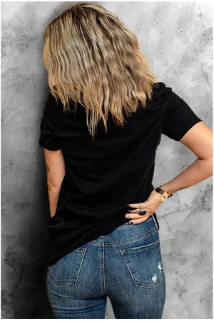 Azura Exchange Womens Chenille Mardi Gras Letter Graphic Tee - Size Medium