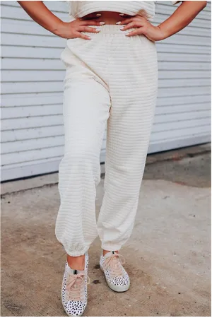 Azura Exchange Womens Lattice Textured Cropped Tee and Jogger Pants Set - Size Medium