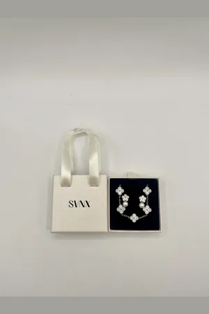 SVNX Womens Clover Bracelet & Earrings with Pearl Detail in - One Size