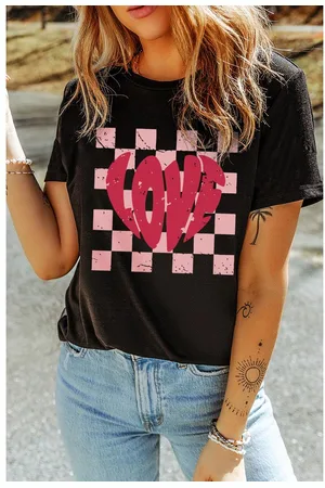 Azura Exchange Womens LOVE Checkered Graphic Valentine Tee - Size Medium