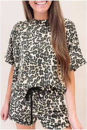 Azura Exchange Womens Cheetah Printed Casual Tee and Shorts Lounge Set - Size Small
