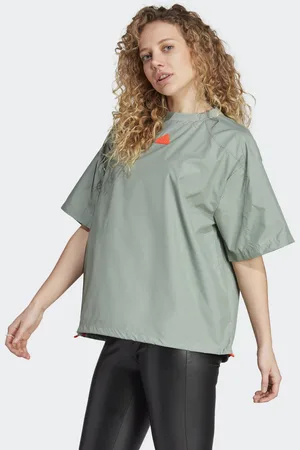adidas Womens City Escape Loose-Fit Tee - Recycled Material - Size Small