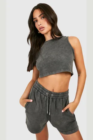 Boohoo Womens Petite Acid Wash Racer Top And Sweat Short Set - - Size Medium