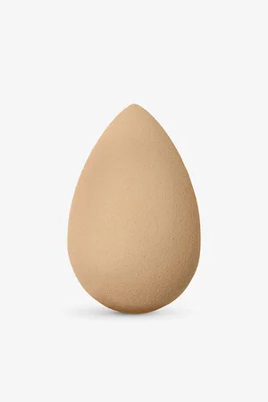 beautyblender Nude