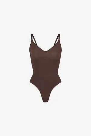 SKIMS Womens Seamless Sculpt Fitted Stretch-Woven Body