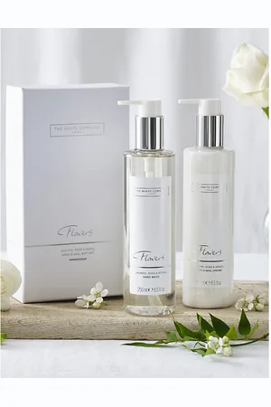 The White Company Flowers Hand and Nail Set