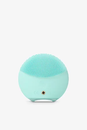 Foreo Luna™ 4 Mini Facial Cleansing Device
