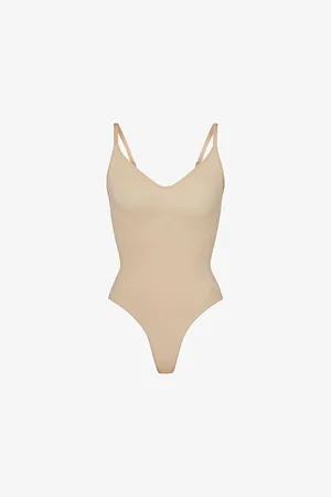 SKIMS Womens Seamless Sculpt Fitted Stretch-Woven Body