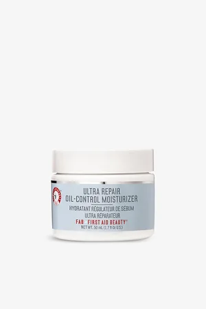First Aid Beauty Ultra Repair Oil-Control Moisturiser 50ml
