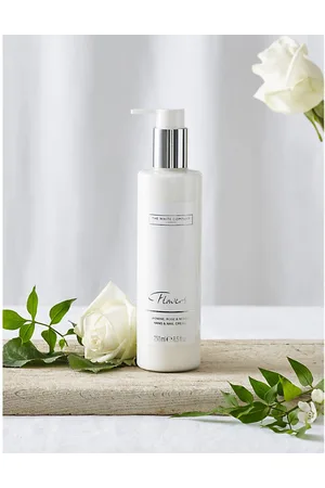The White Company Flowers Hand and Nail Cream 250ml