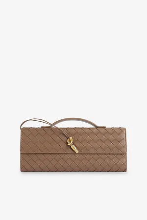 Bottega Veneta Womens Andiamo Leather Clutch Bag