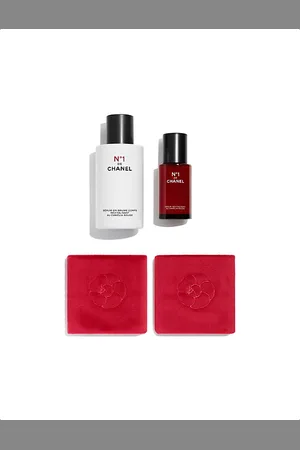 CHANEL N°1 De Limited-Edition Sport Set Revitalizing Serum and Revitalizing Body Serum-In-Mist