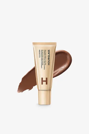 Hourglass Illusion Luminous Glow Foundation