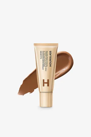 Hourglass Illusion Luminous Glow Foundation