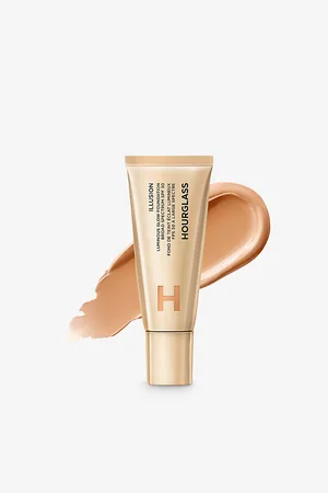 Hourglass Illusion Luminous Glow Foundation