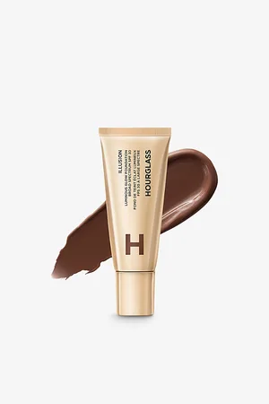 Hourglass Illusion Luminous Glow Foundation