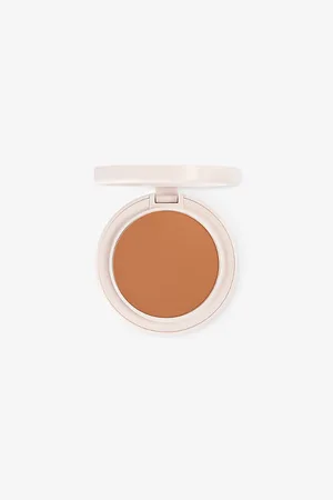 Kylie BY Kylie Jenner Natural Blur Powder Foundation 10g