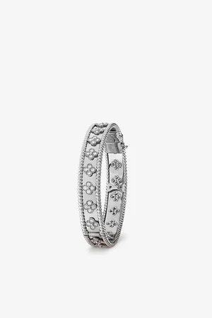 Van cleef Perlée Clover Medium White-Gold and 1.78ct Brilliant-Cut Diamond Bracelet