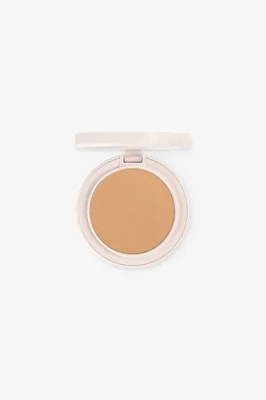 Kylie BY Kylie Jenner Natural Blur Powder Foundation 10g