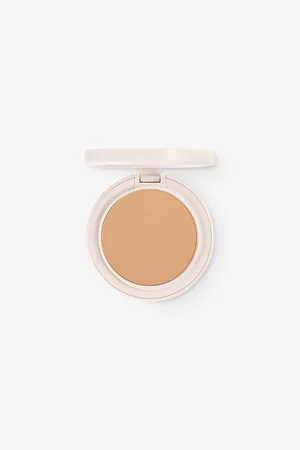 Kylie BY Kylie Jenner Natural Blur Powder Foundation 10g