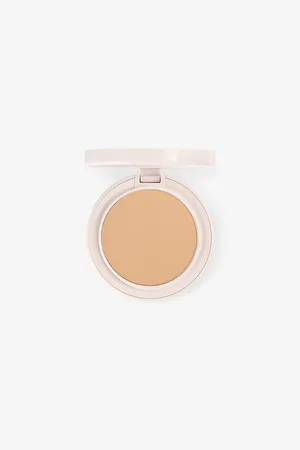 Kylie BY Kylie Jenner Natural Blur Powder Foundation 10g