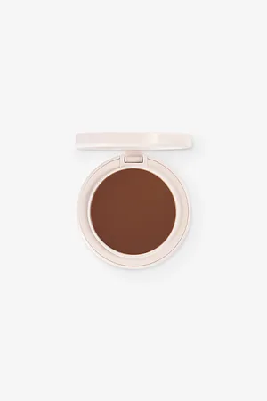 Kylie BY Kylie Jenner Natural Blur Powder Foundation 10g