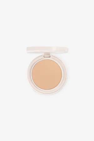 Kylie BY Kylie Jenner Natural Blur Powder Foundation 10g