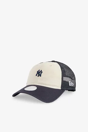 New Era Womens 9Twenty New York Yankees Cotton Trucker Cap