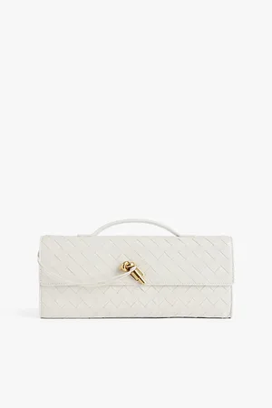 Bottega Veneta Womens Andiamo Leather Clutch Bag