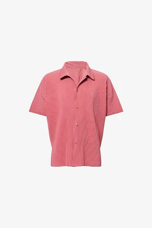 Issey Miyake Mens Pleated Spread-Collar Short-Sleeve Knitted Shirt