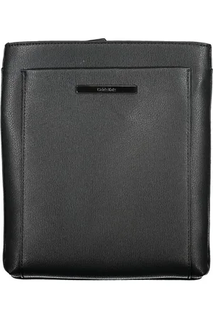 Calvin Klein Elegant Black Shoulder Bag with Contrasting Details