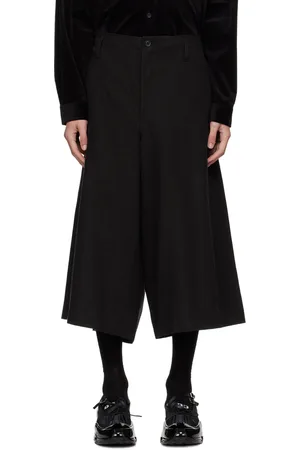 YOHJI YAMAMOTO Black Pleats Half-Pant Shorts