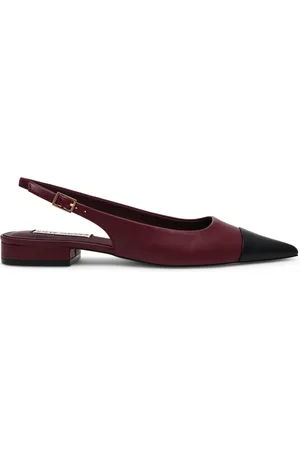 Steve Madden Rowyn Flat Shoe