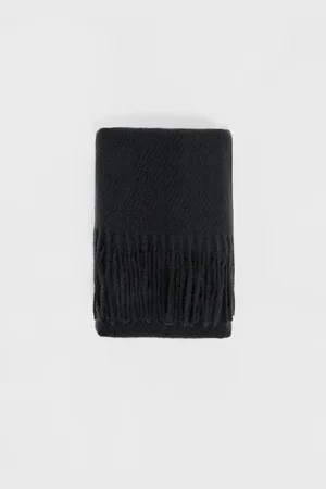 Stradivarius Brushed thread scarf OS