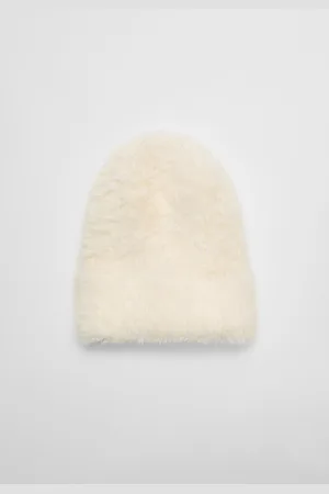 Stradivarius Soft faux fur beanie OS