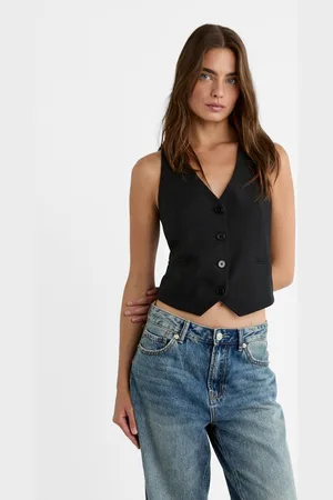 Stradivarius Short buttoned waistcoat M