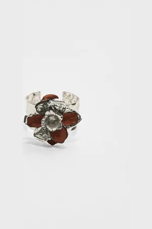 Stradivarius Maxi arm cuff with contrast flower OS