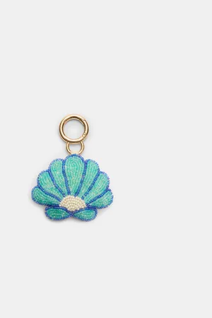 Stradivarius Seashell charm key ring OS
