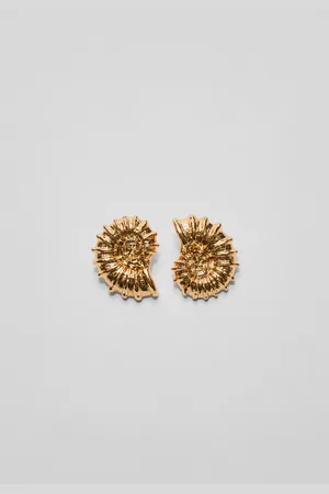 Stradivarius Seashell earrings OS