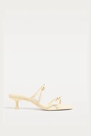 Stradivarius High-heel sandals with bow 4
